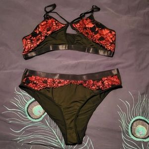 Nwot sexy lingerie set